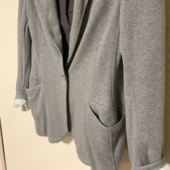 Aritzia Talula | Women's Grey Blazer Jacket Size 6 - Picture 3 of 6
